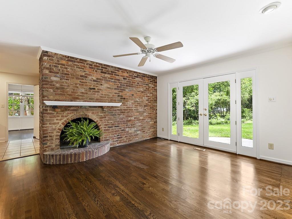 Beverly Woods - Residential