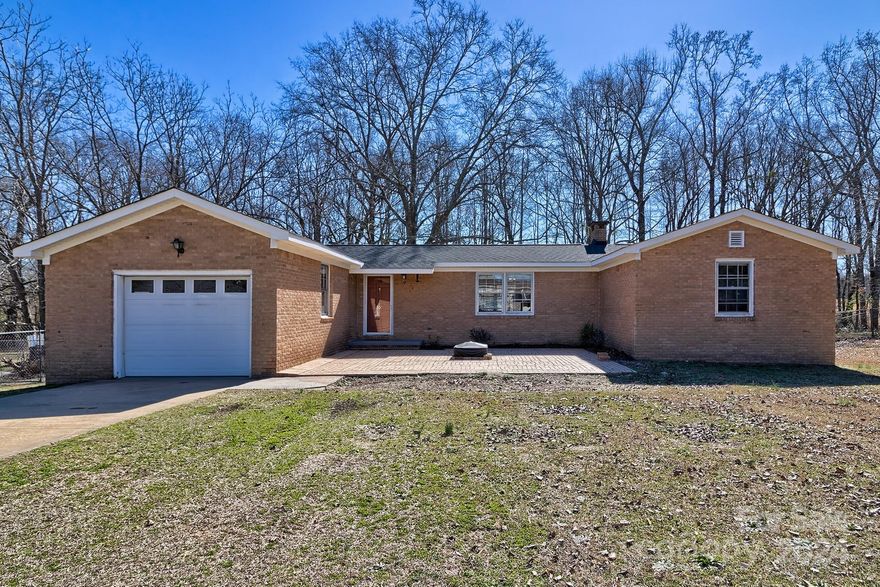 You have to see this quaint home located within city limits! Just minutes from main street, this brick home is in an ideal location. With 2 bedrooms, 1 and a half baths, a gas fireplace in the living area, fenced in backyard, new roof, and a concrete patio, this property could make your dream of homeownership come true!