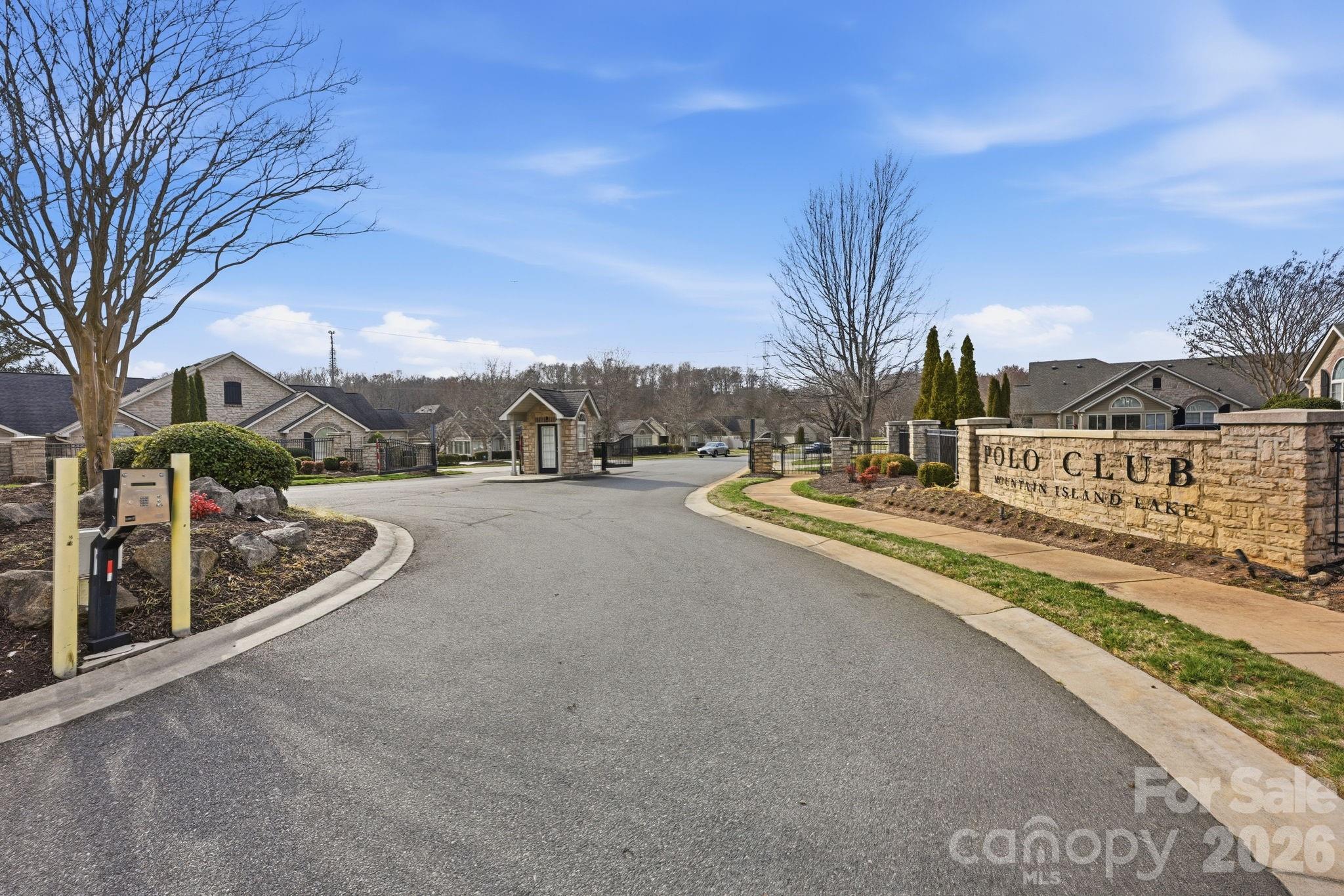 Polo Club at Mountain Island Lake - Residential