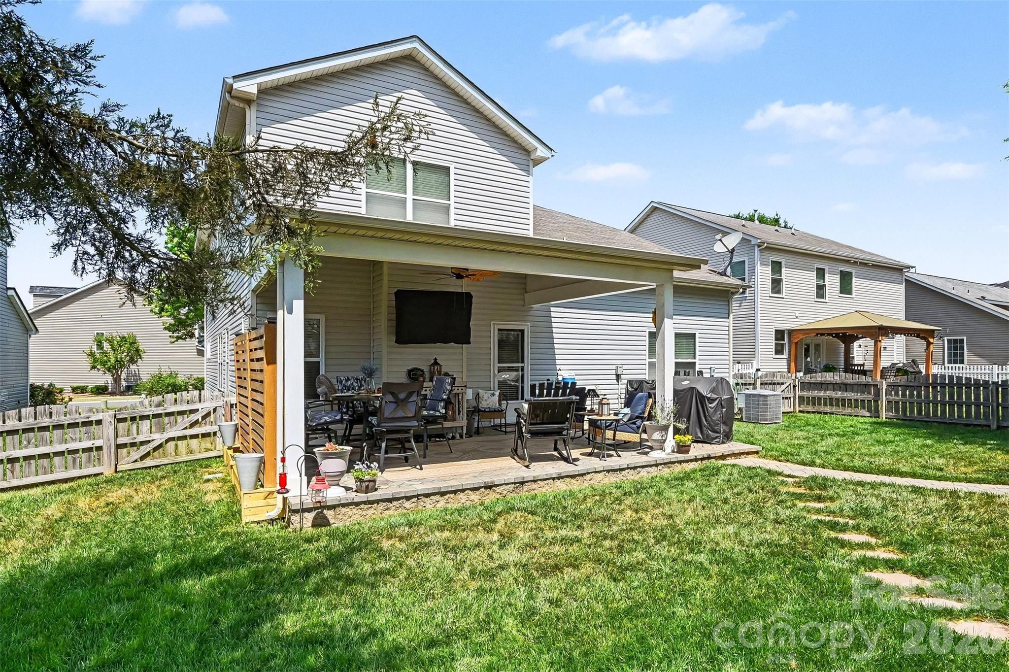 Brandon Oaks - Residential
