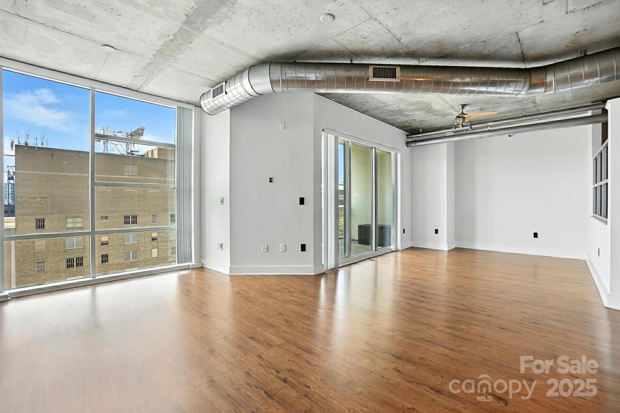 Courtside - Residential