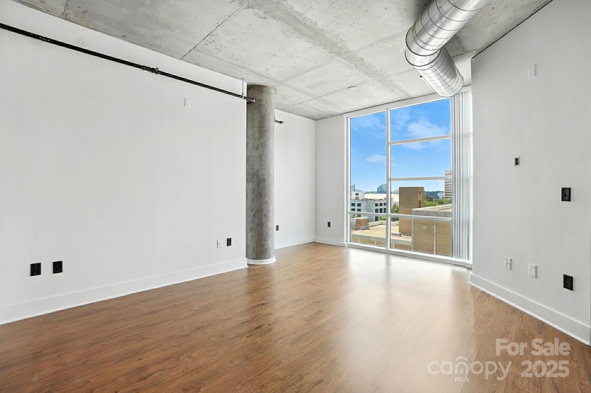 Courtside - Residential