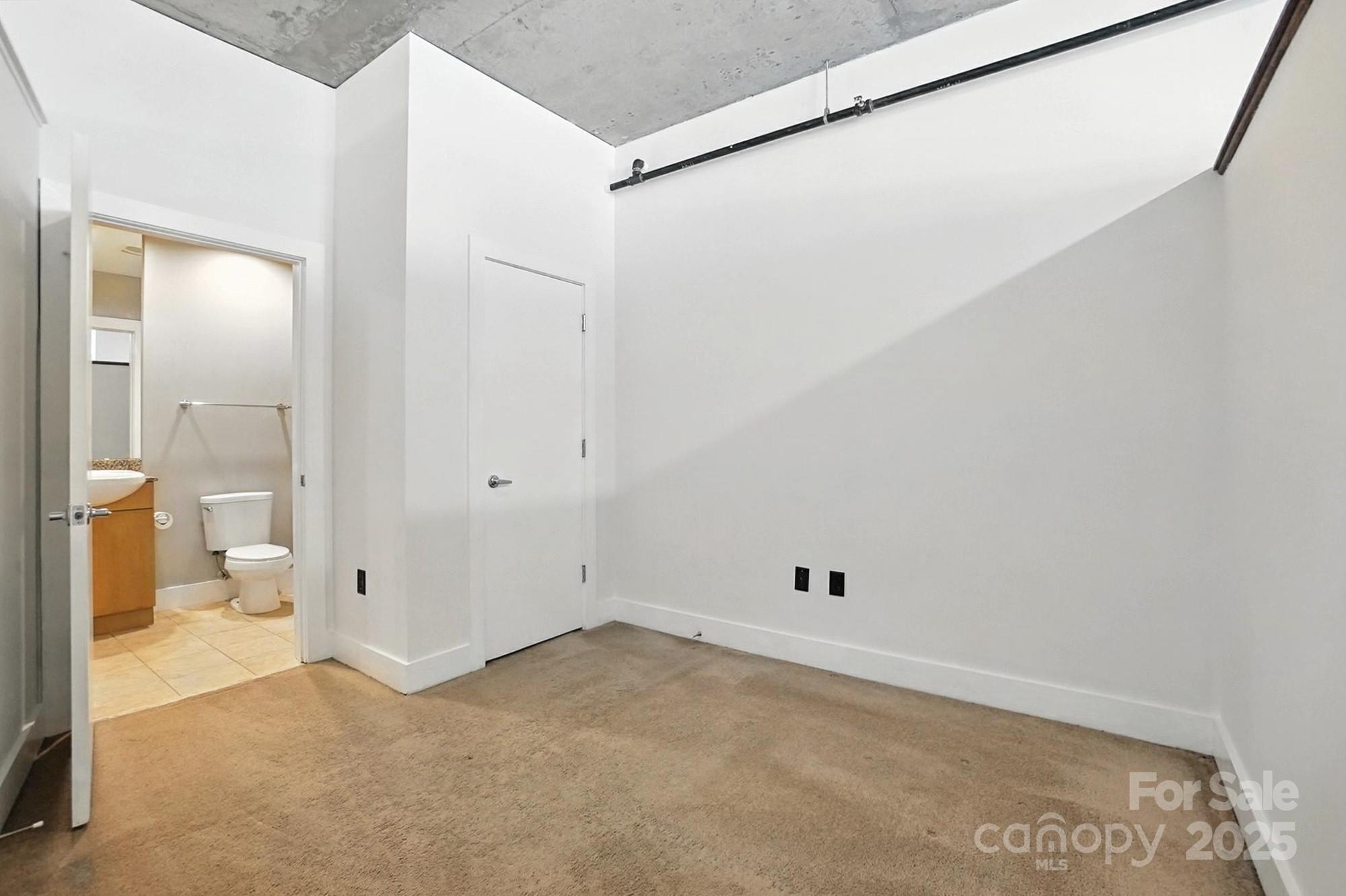 Courtside - Residential