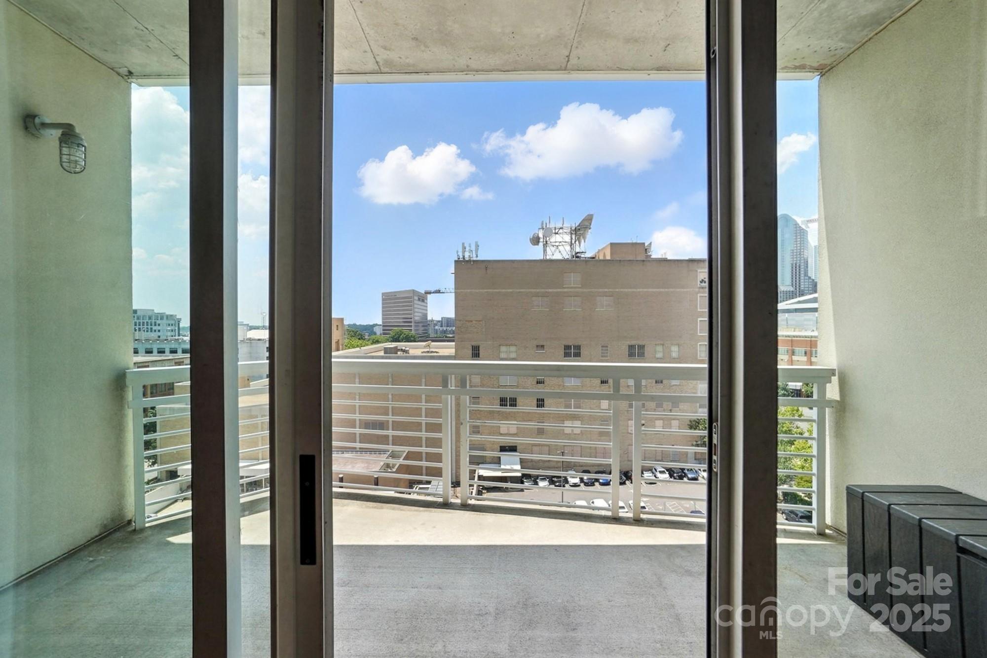 Courtside - Residential