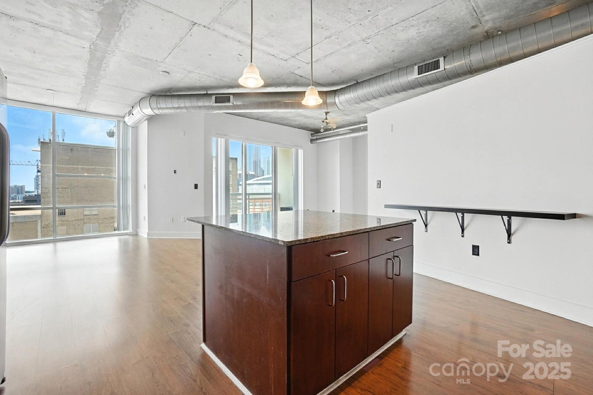 Courtside - Residential