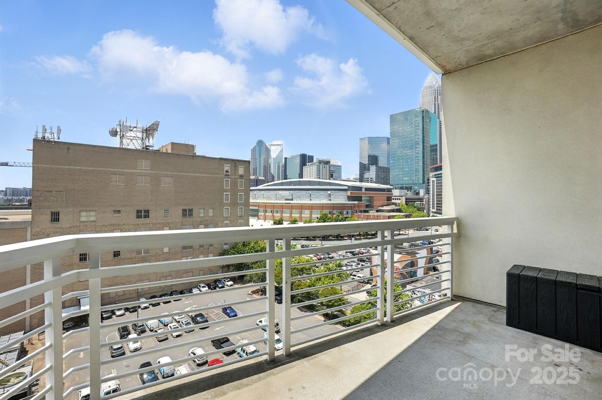 Courtside - Residential