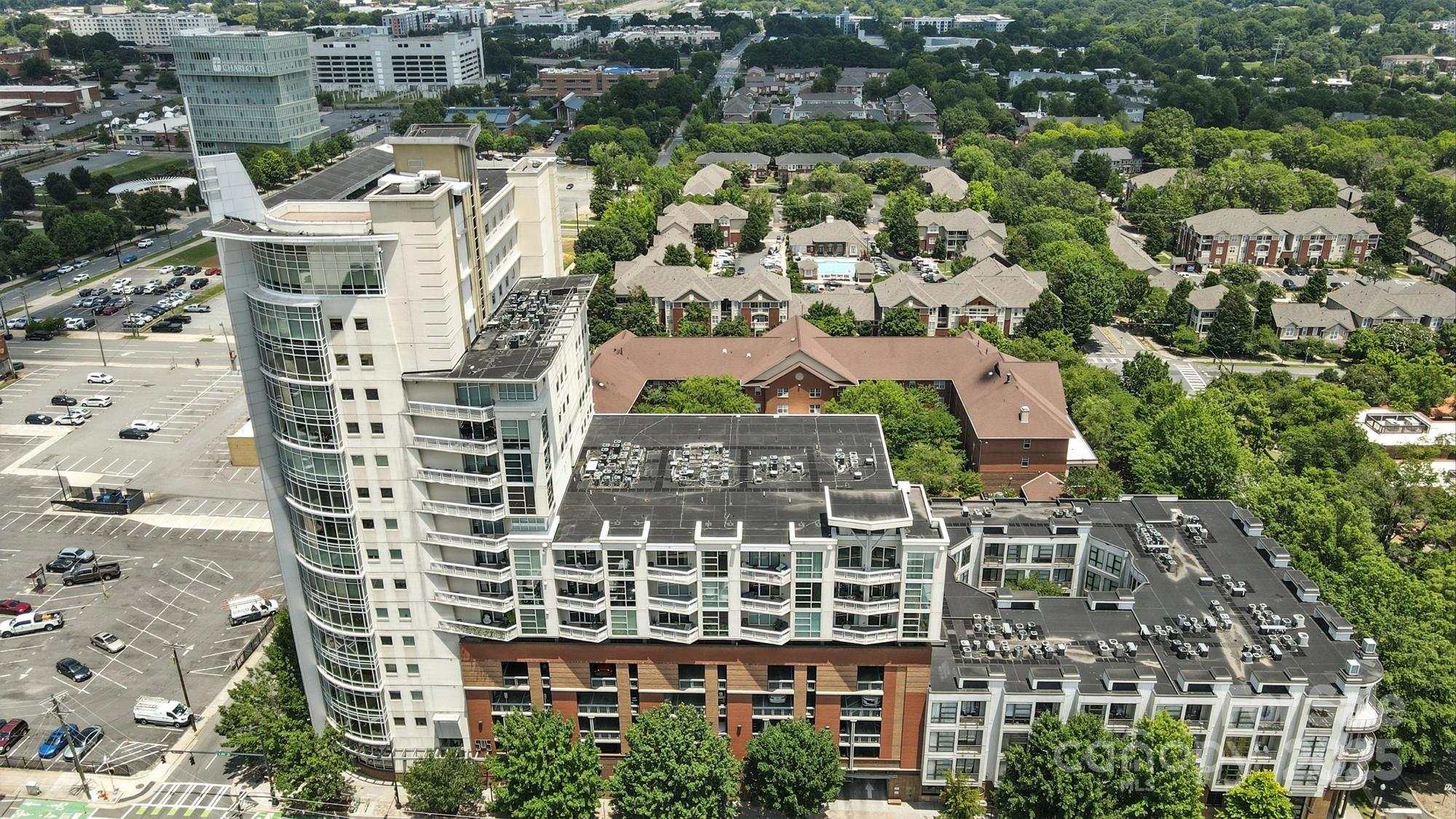 Courtside - Residential