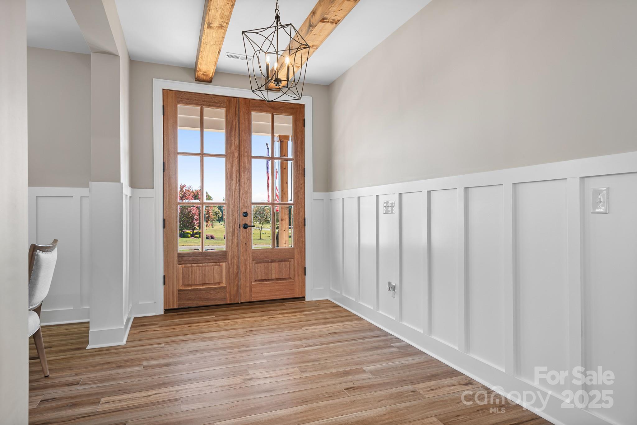 615 Sandycrest Drive