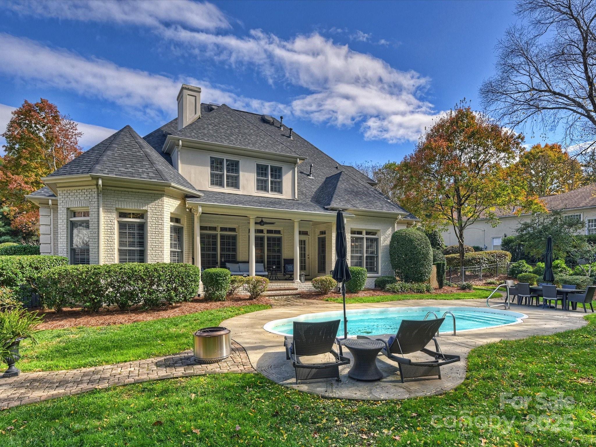 5522 Challis View Lane