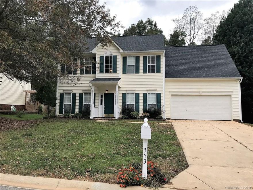 Stunning new wood flrs upon entry! Formal living or create perfect study/office. Formal dining is accentuated w/crown molding & wainscoting. Open kit. & spacious GR w/ gas FP. Upper level boasts mstr bdrm w/ trey ceilings, plush carpet & ceiling fan w/ lighting. 5 piece mstr bth offers w/ walk in closet, dual sinks, win. seated tub, separate shower & water closet! New paint, double car GAR, huge fenced rear yard! Great neighborhood w/ pool, playground, tennis & BB courts & RV/Boat storage area!