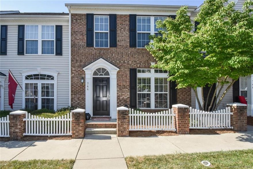 Spotless 2 bedroom 2.5 bath town home in the sought after Manchester Village community.  Very clean! Home features eat in kitchen with breakfast bar and spacious living room. Second floor has two good size bedrooms each with its own bath. Community pool! Walk to dining, shopping and minutes from I77.  Be in Charlotte in minutes. Homes in this community don't list long, hurry to make it yours.