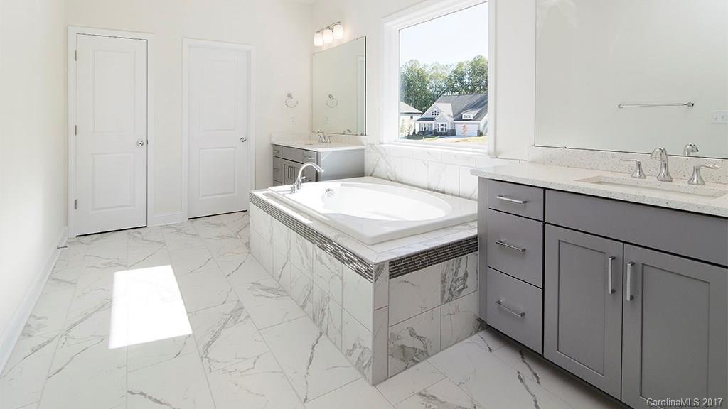 Cobblestone Manor - Residential