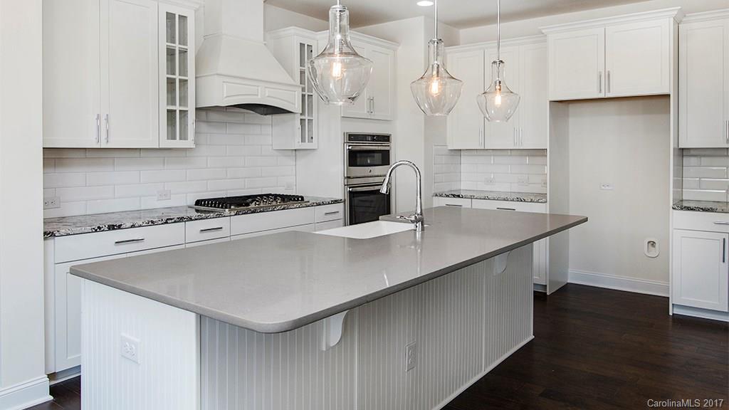 Cobblestone Manor - Residential