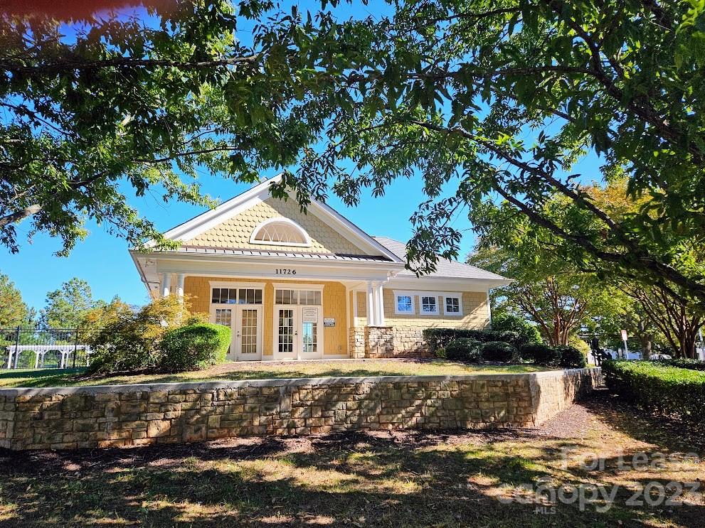 Old Stone Crossing - Residential Lease