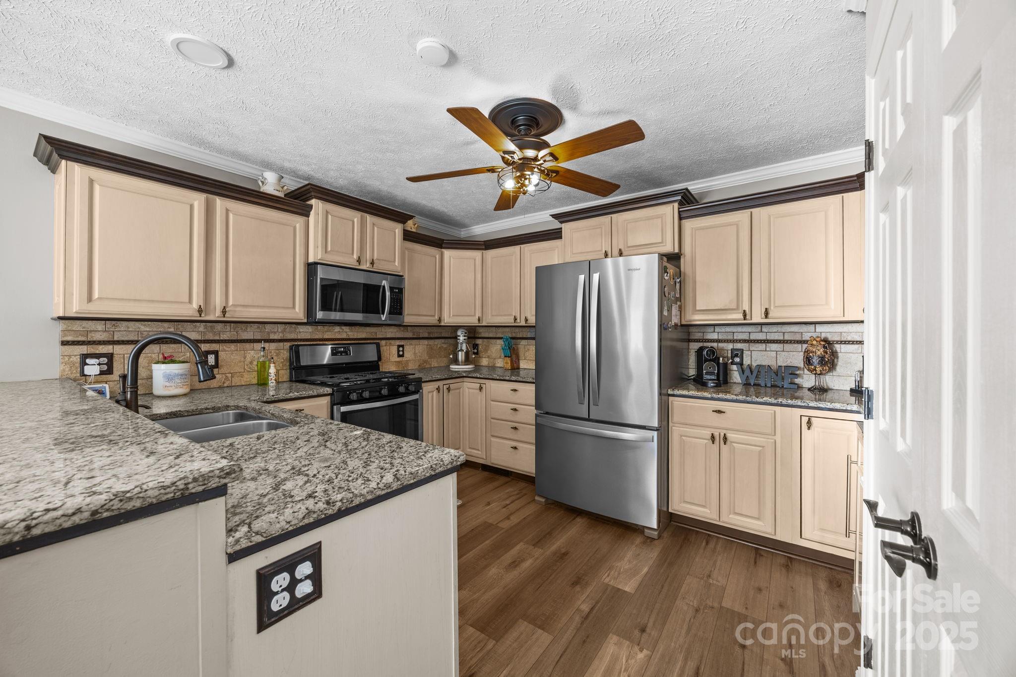 Captains Cove - Residential