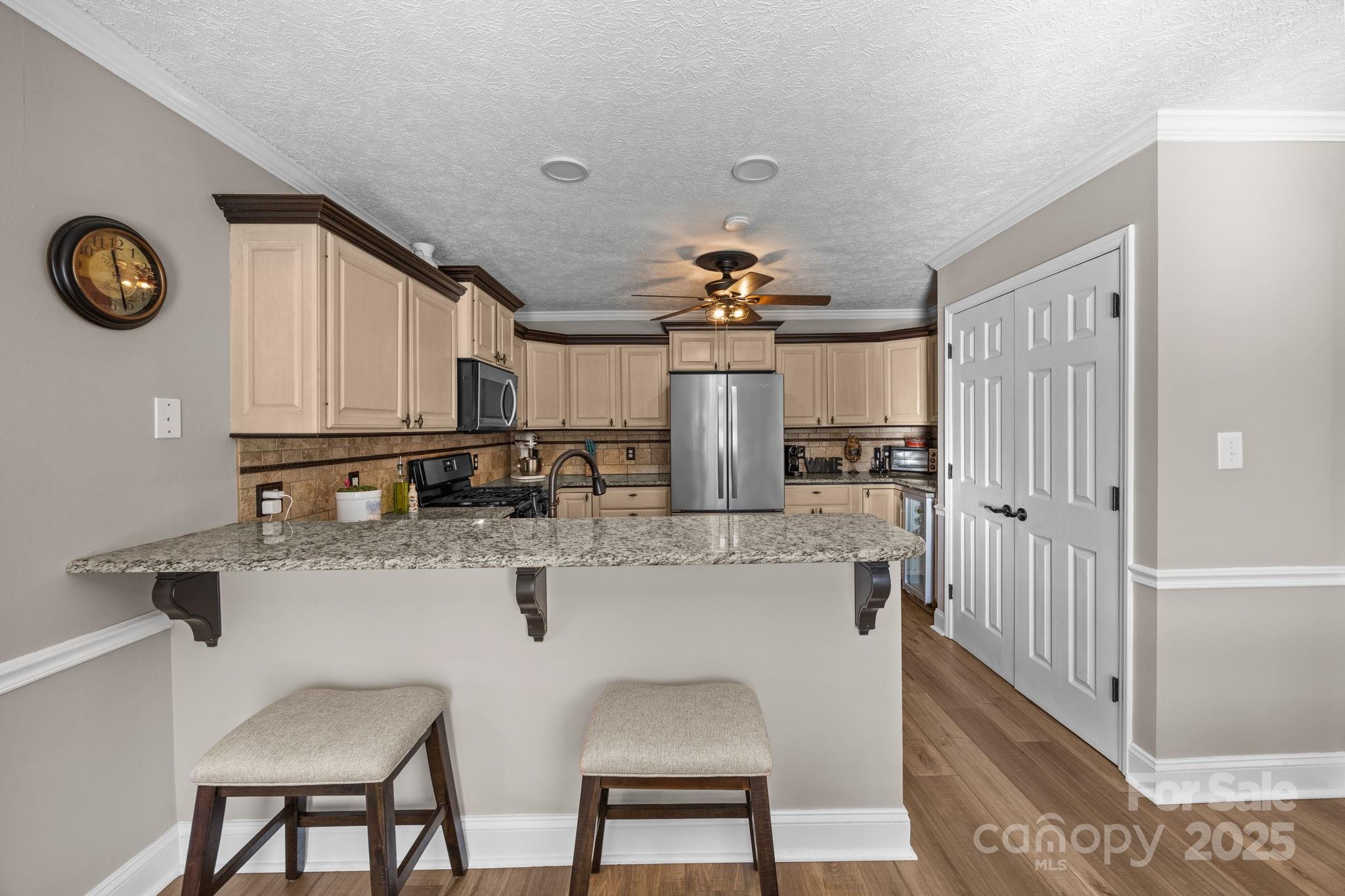 Captains Cove - Residential