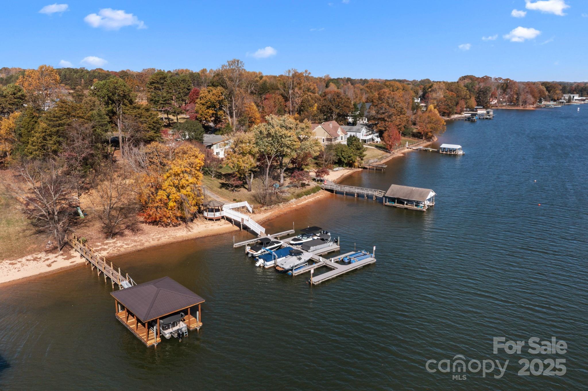 Captains Cove - Residential