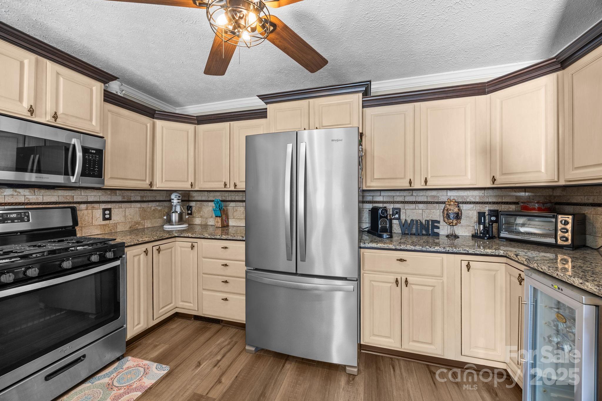 Captains Cove - Residential