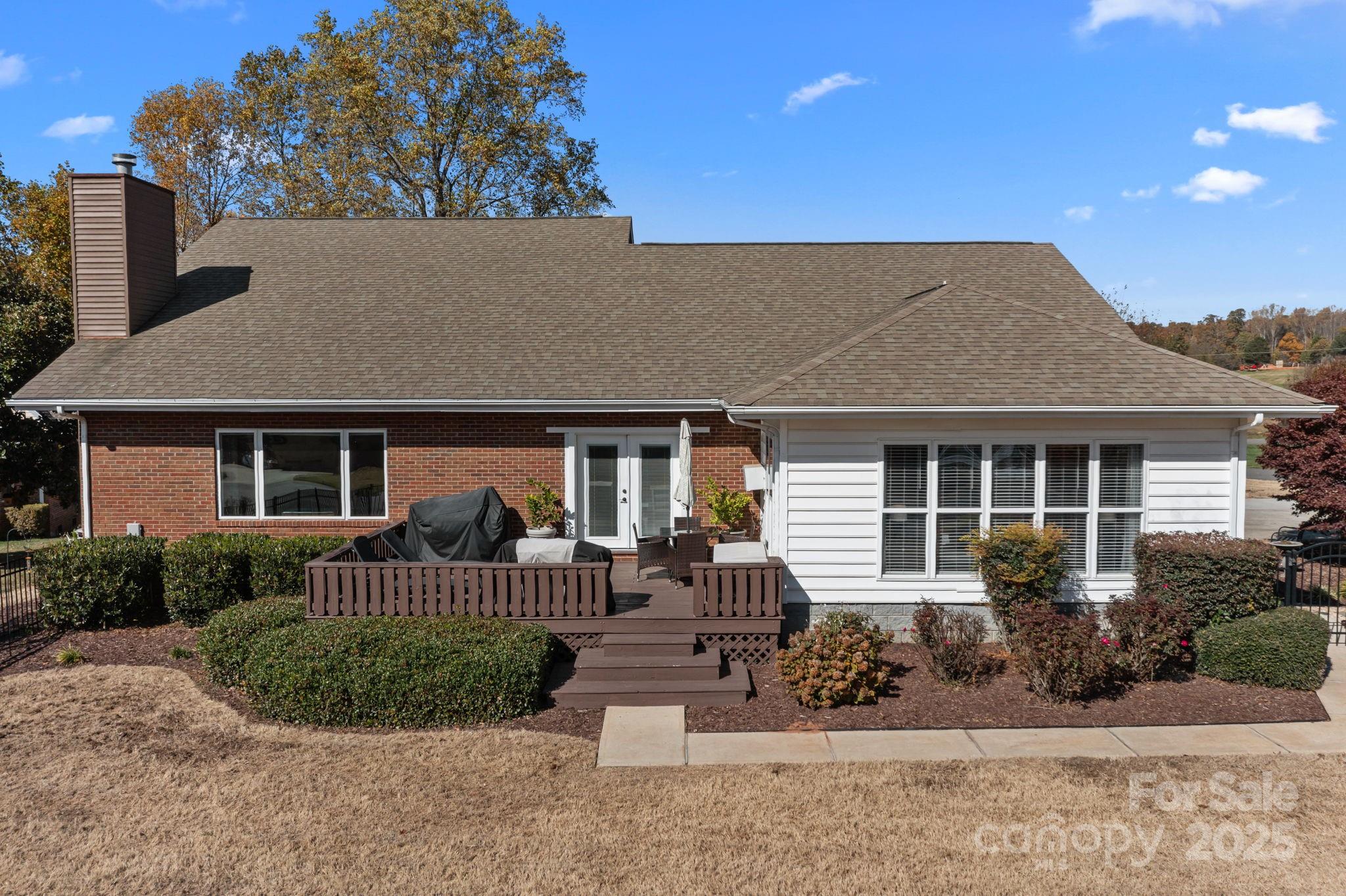 Captains Cove - Residential