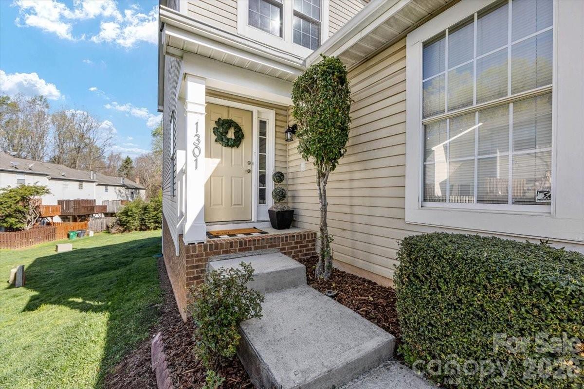 1301 Maple Shade Lane