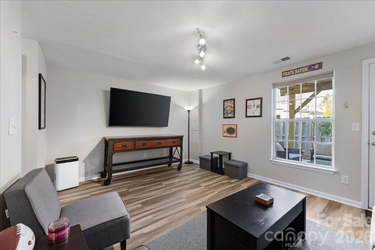 Sardis Glen - Residential