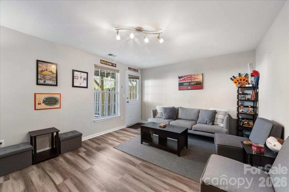 Sardis Glen - Residential