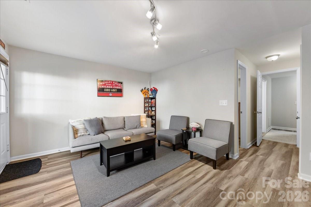 Sardis Glen - Residential