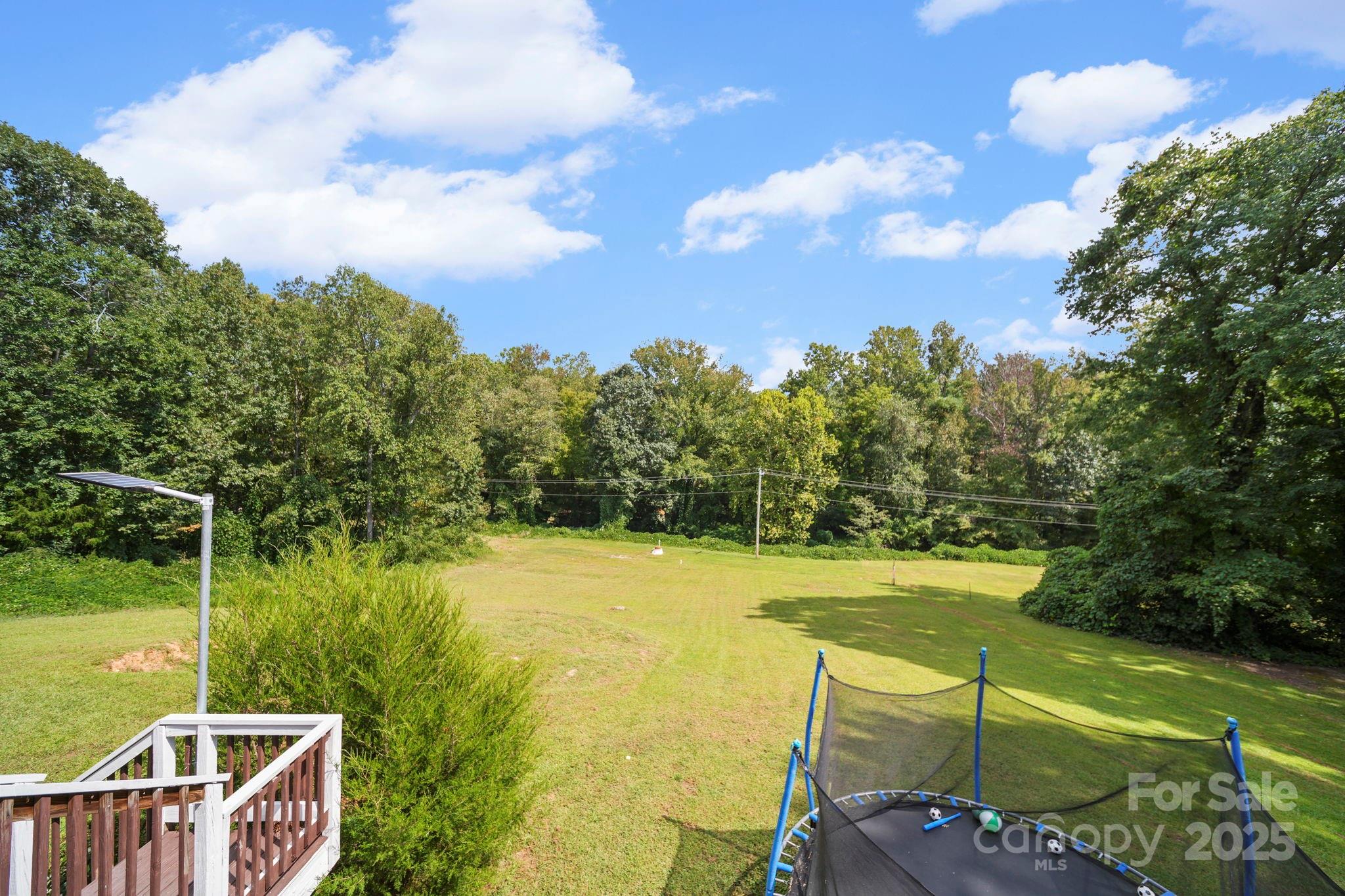 125 country creek Drive