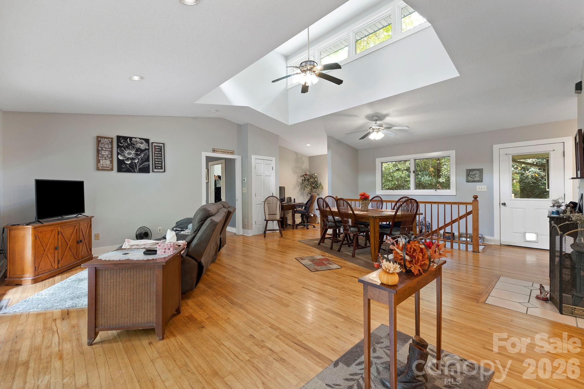 Laurel Lake Estates - Residential