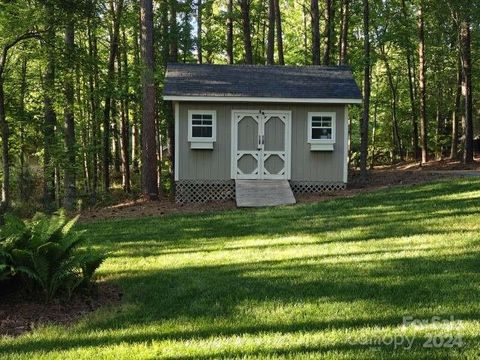 A home in Troutman