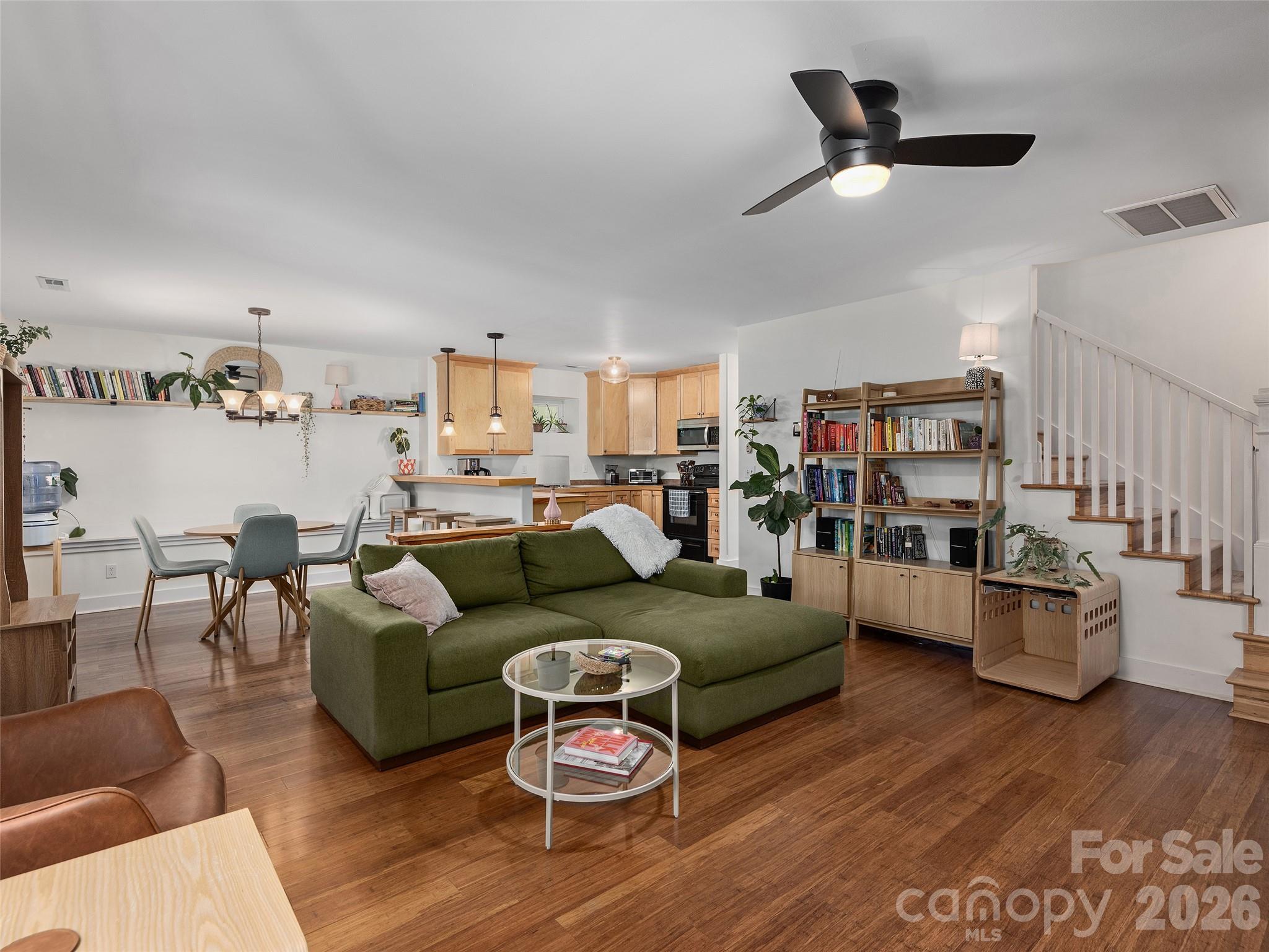 11 Knotty Alder Court