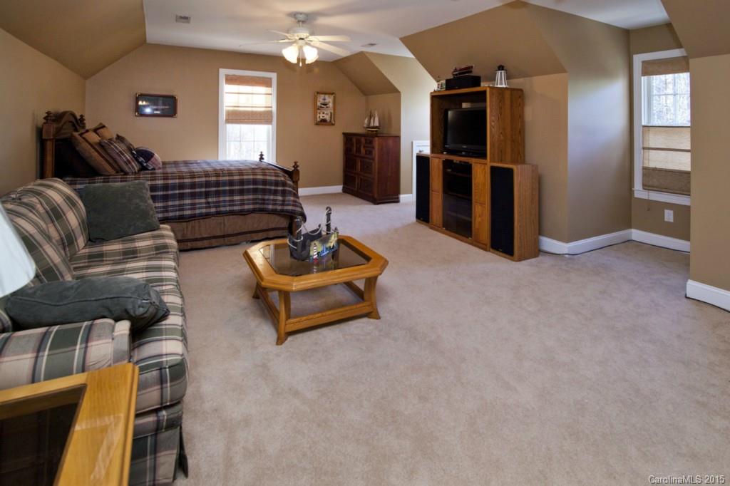 Shavenders Bluff - Residential