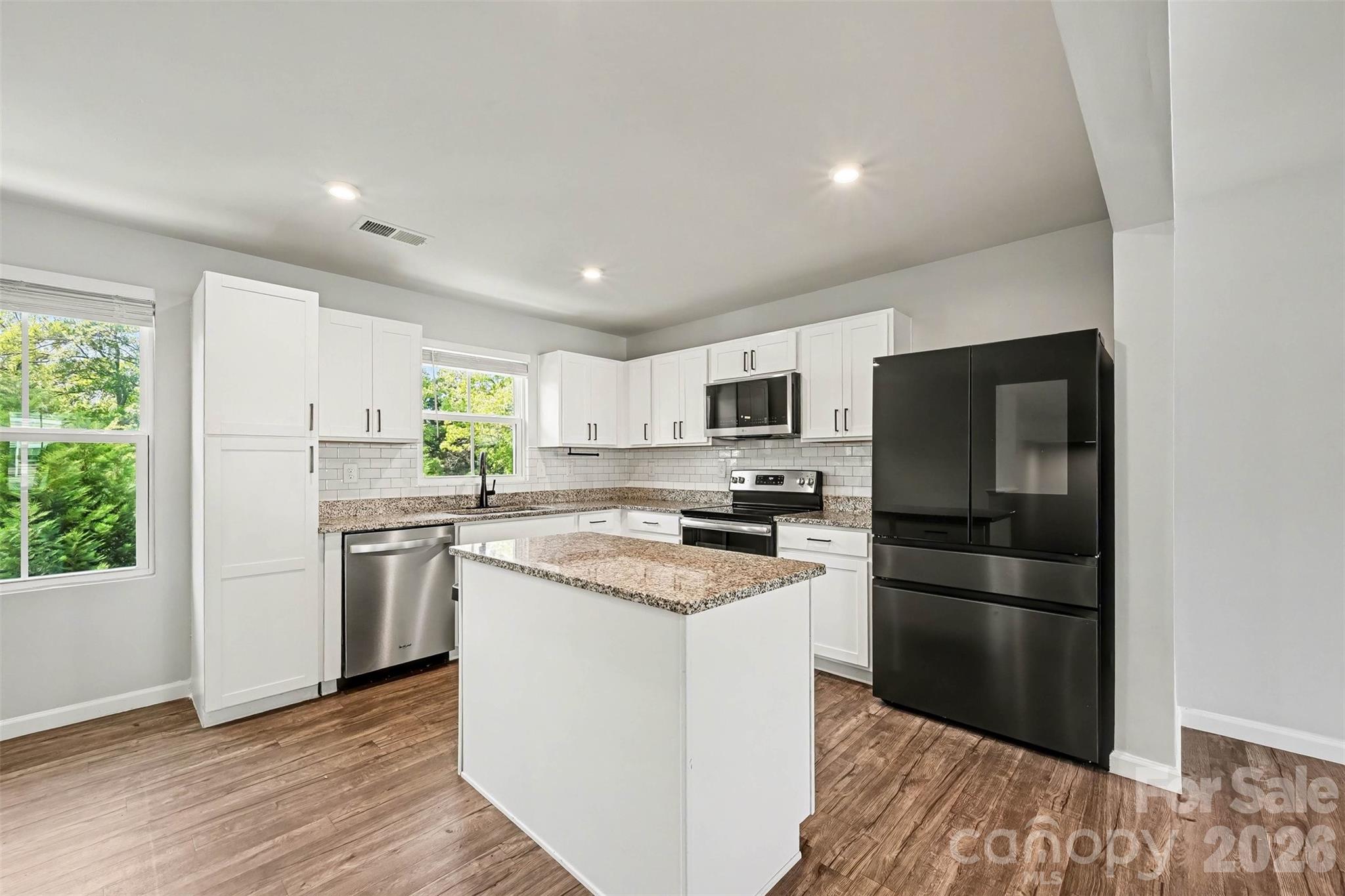 GLYNWOOD FOREST - Residential