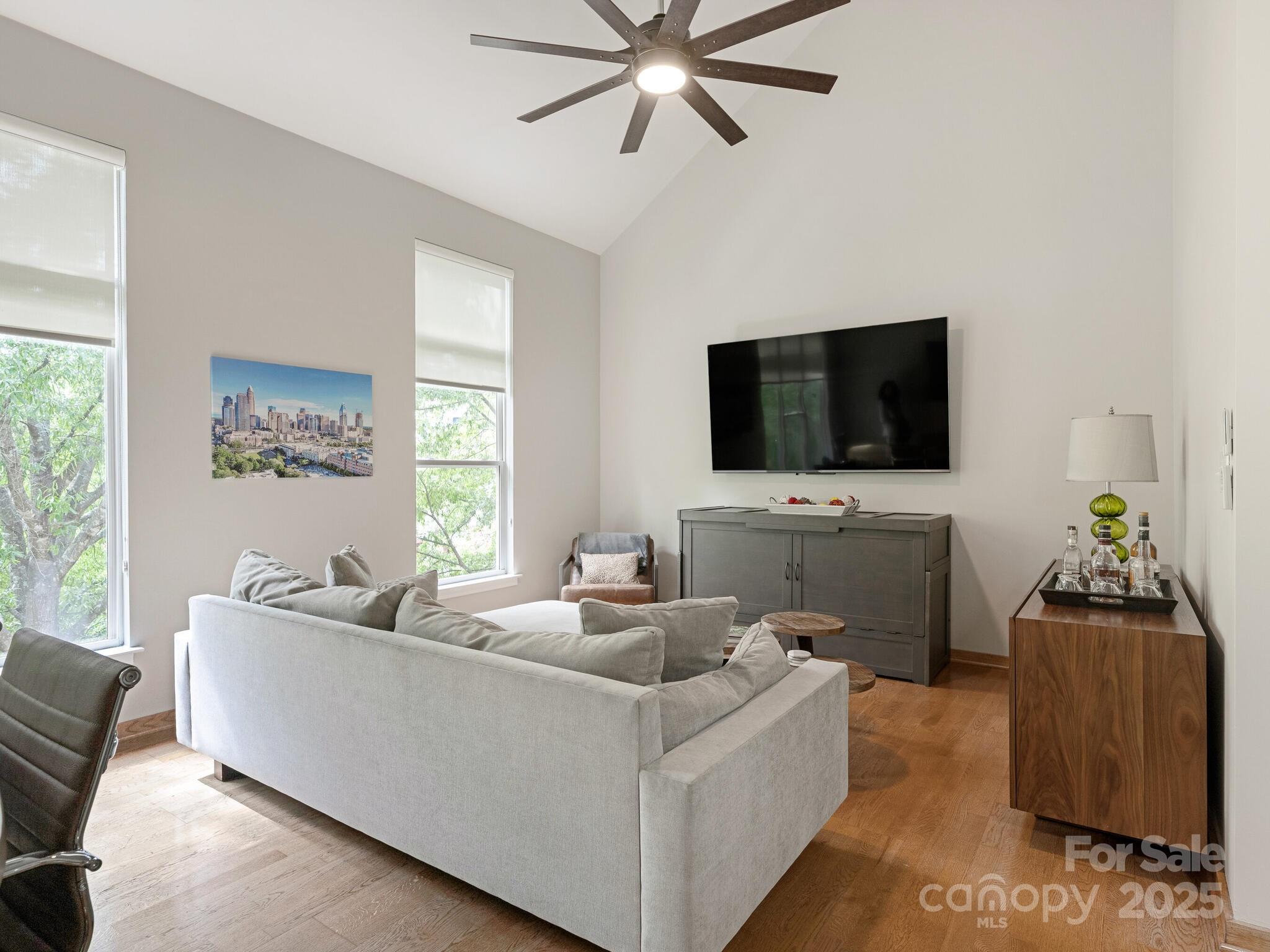 2125 Southend Drive 321