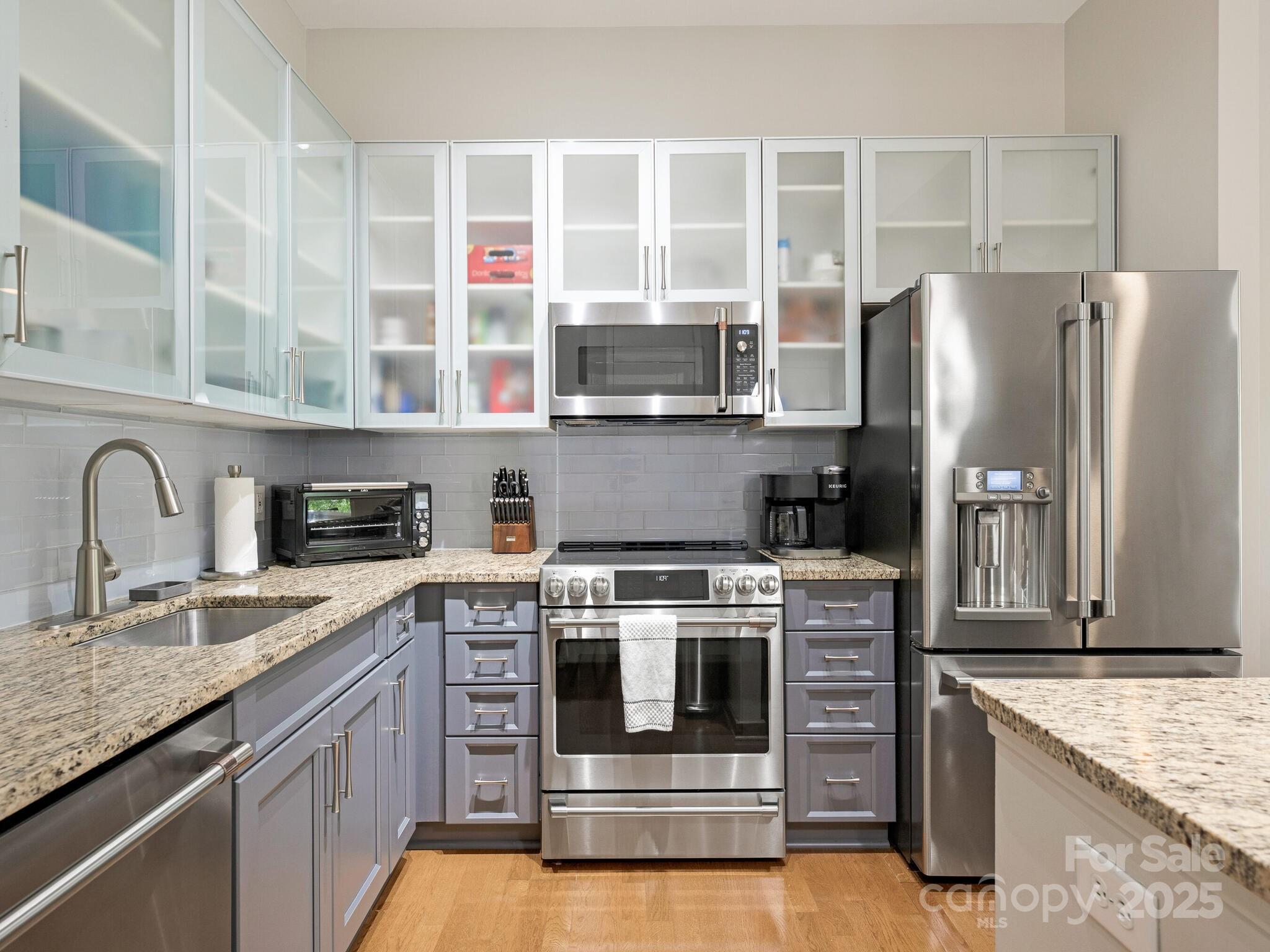 2125 Southend Drive 321