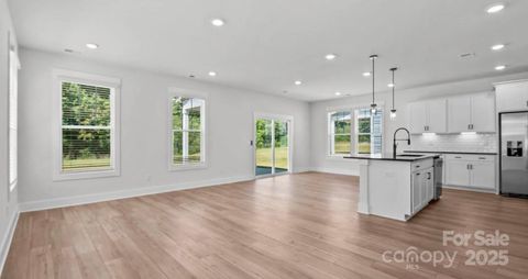 Photo of 118 Canary Lane, Mooresville, NC 28115 (MLS # 4327473)