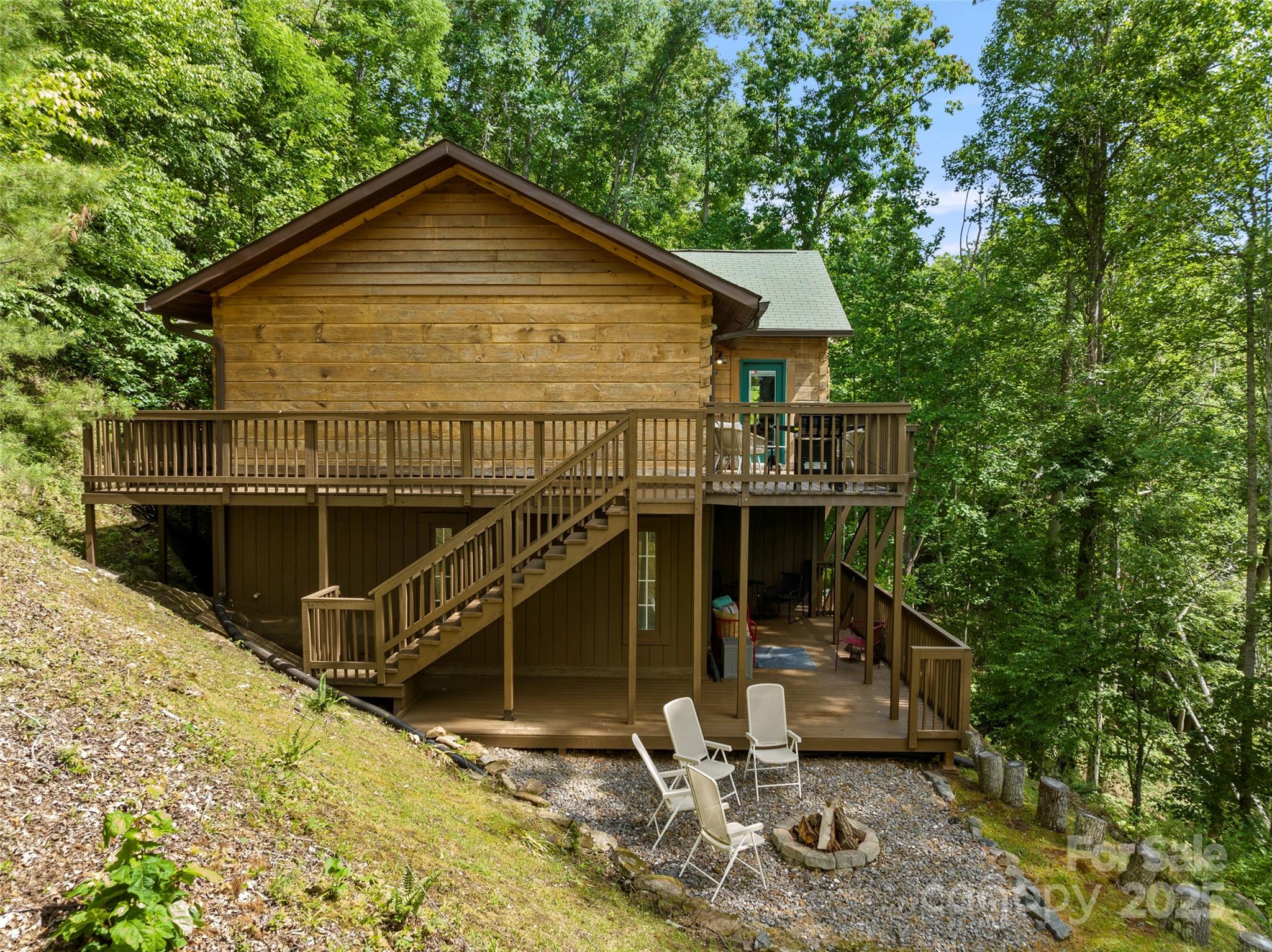 619 Leisure Lane