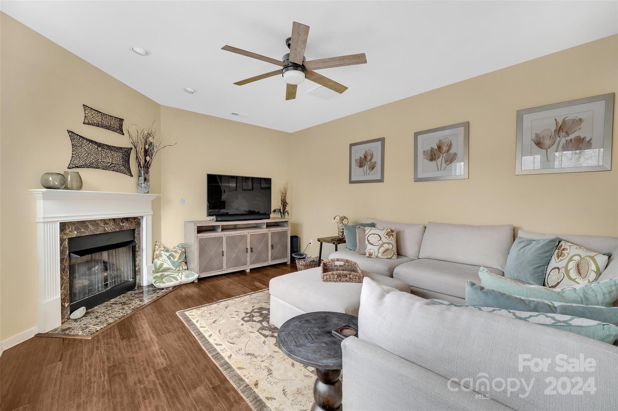 Riverfront - Residential