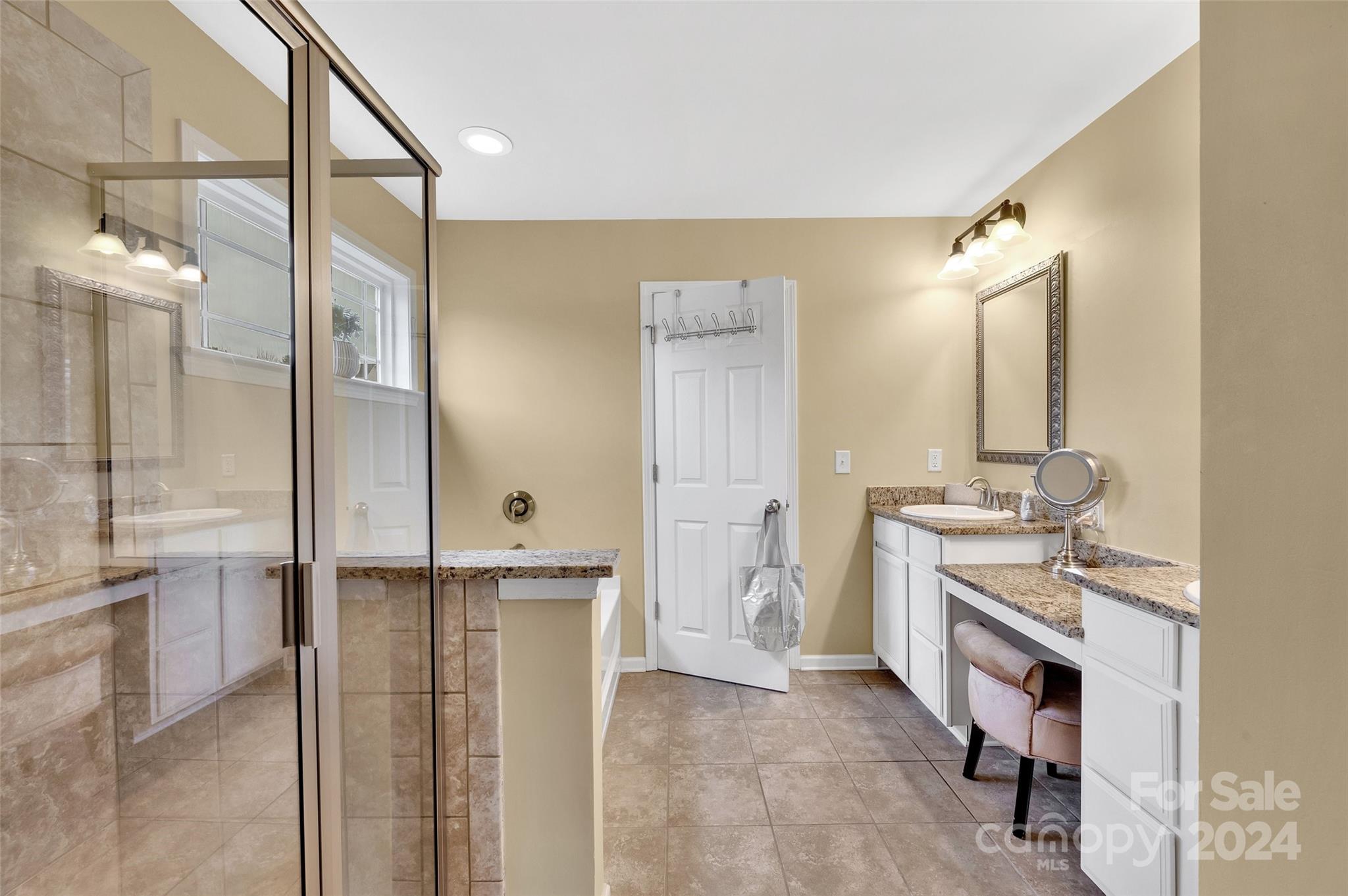 Riverfront - Residential