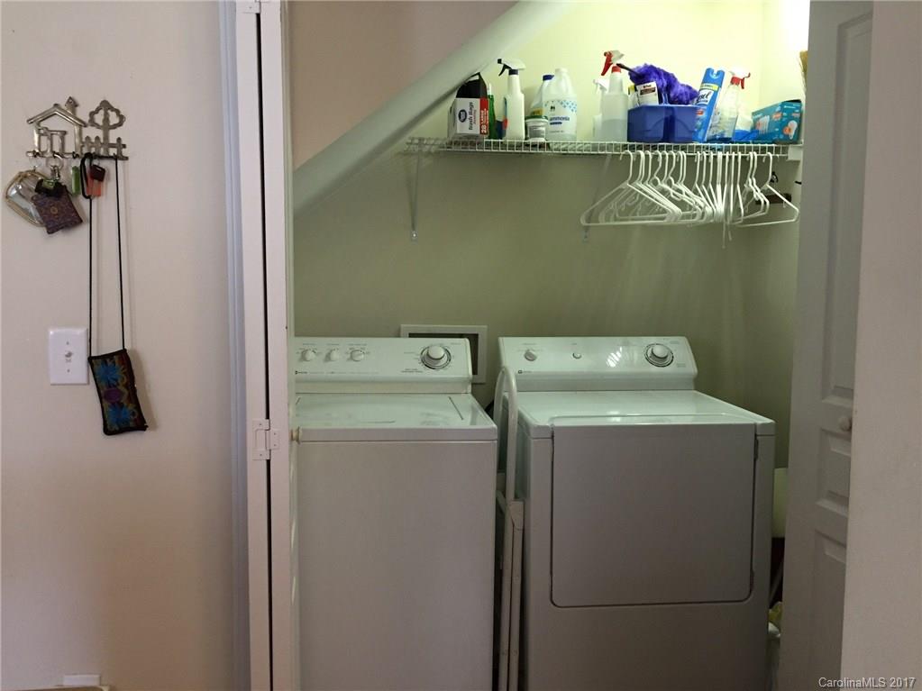 Ridge Pointe - Residential