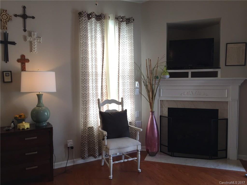 Ridge Pointe - Residential