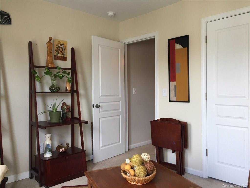 Ridge Pointe - Residential