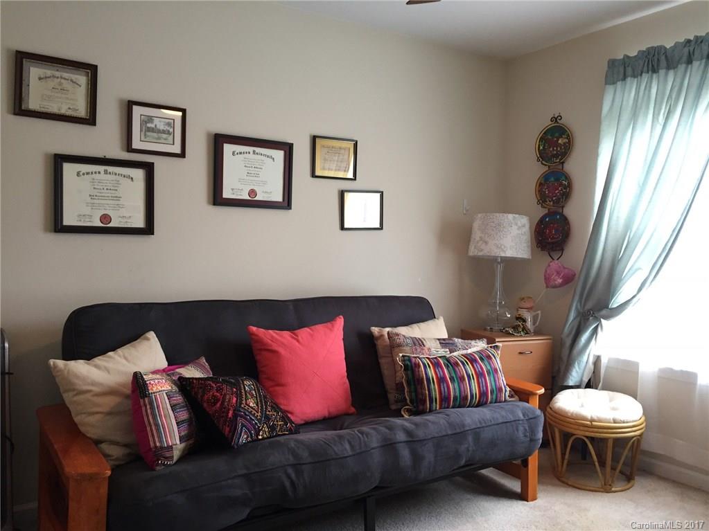 Ridge Pointe - Residential