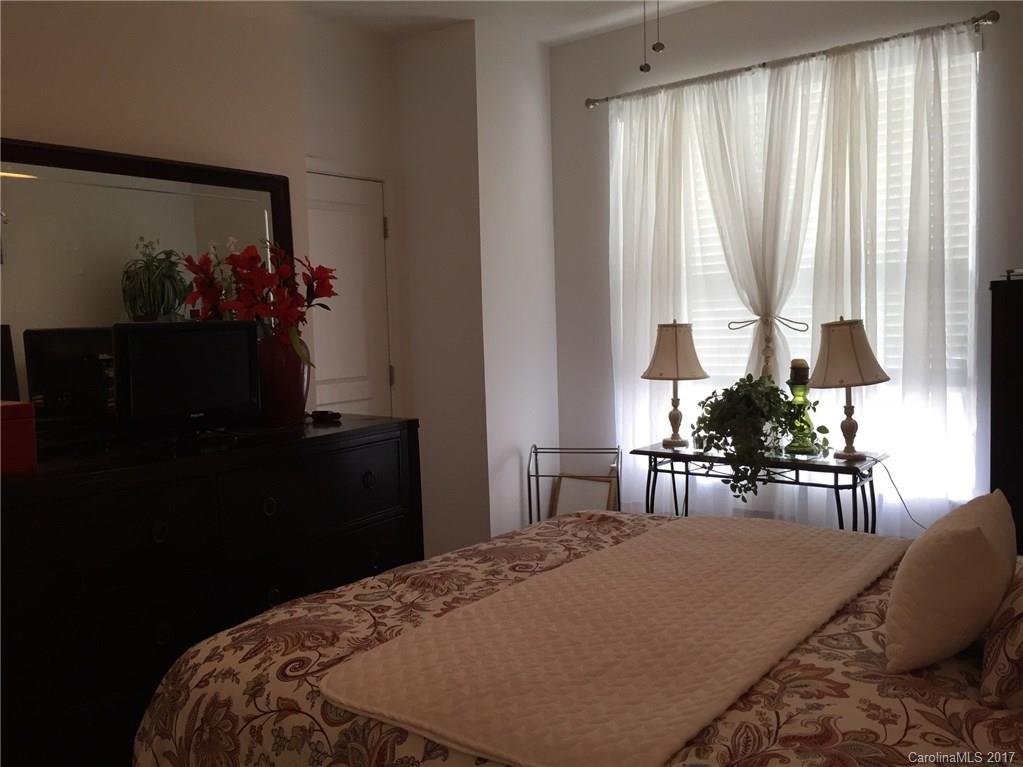 Ridge Pointe - Residential