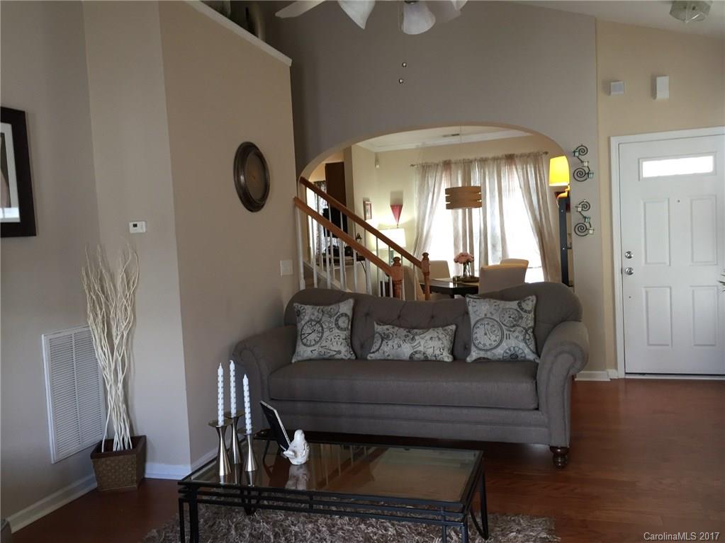 Ridge Pointe - Residential