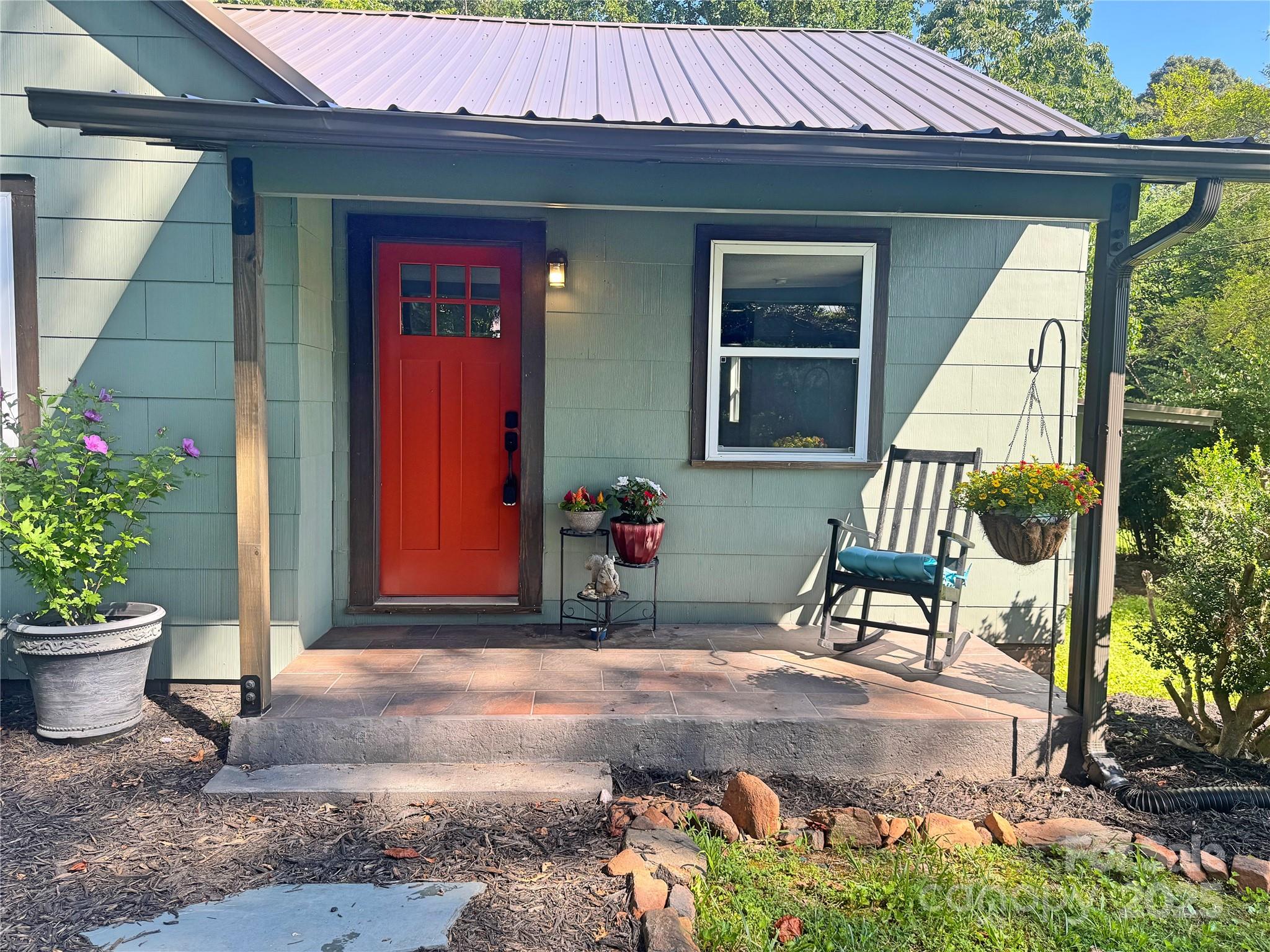 201 Barnes Lane