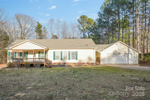 2864 Sweeping Pine Lane Denver NC 28037