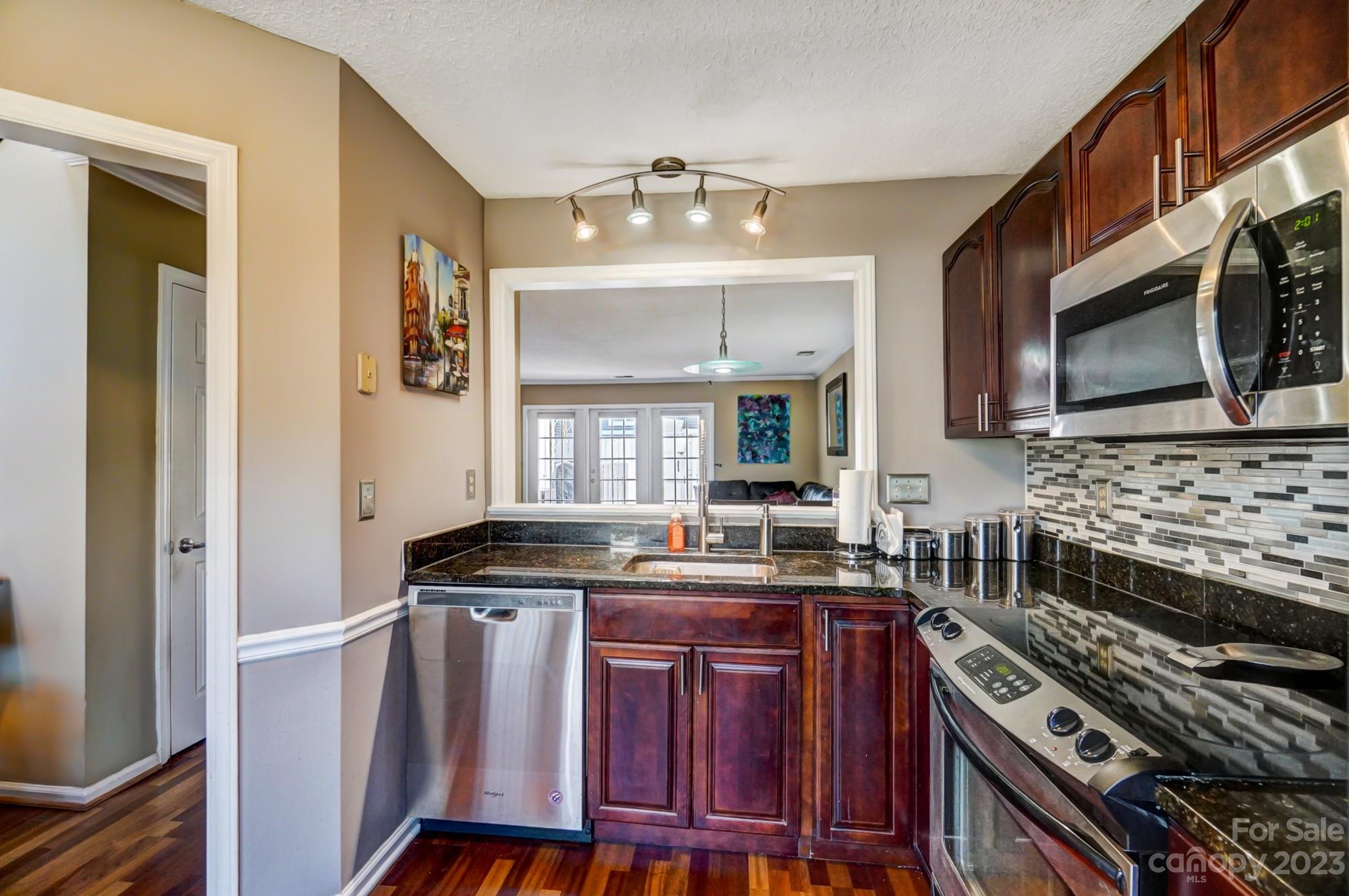 Gates At Quail Hollow - Residential