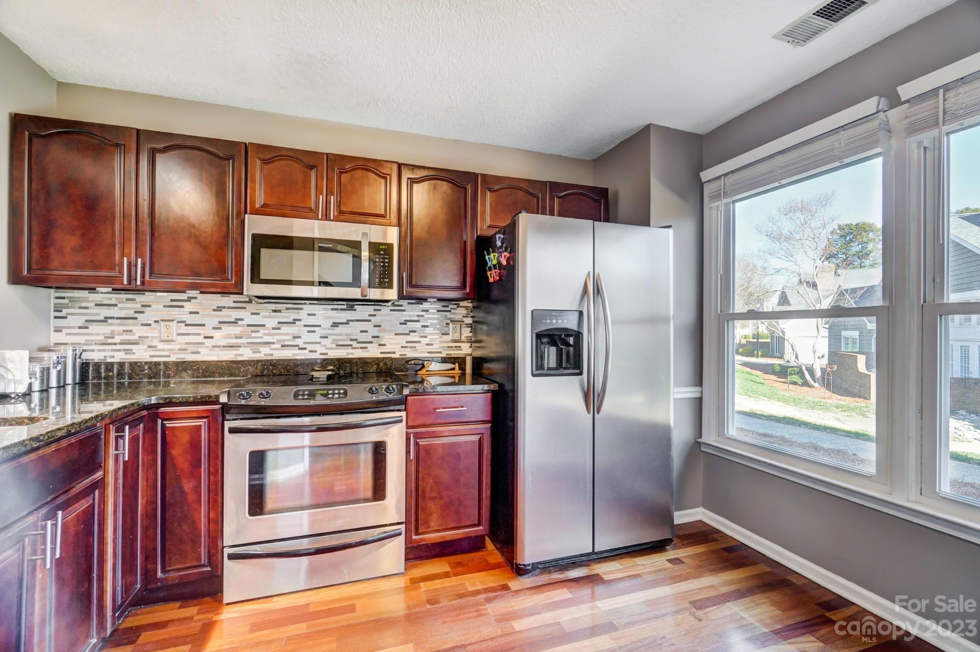 Gates At Quail Hollow - Residential