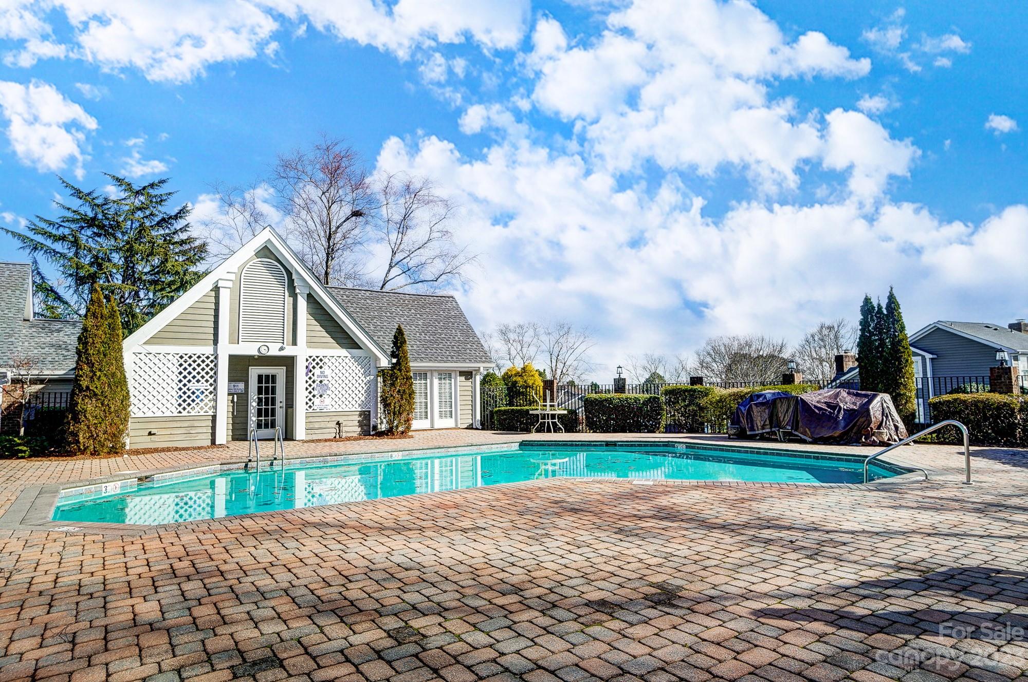 Gates At Quail Hollow - Residential